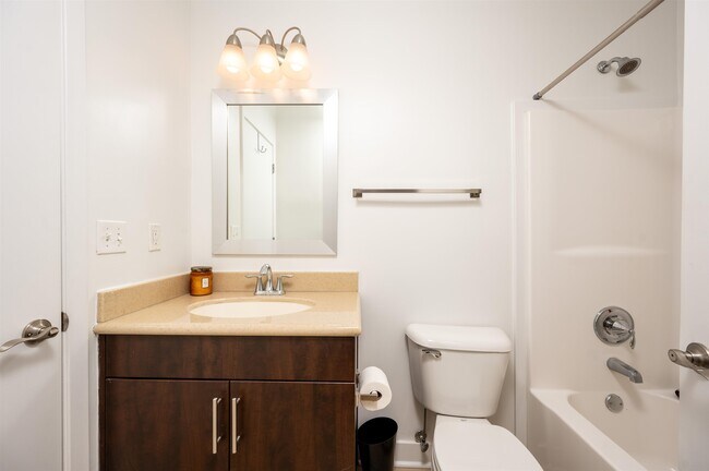Foto del edificio - 379 Cobalt Bay Loop