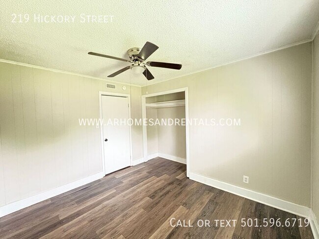 Foto del edificio - 219 Hickory St