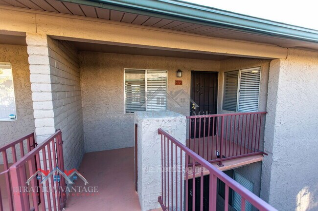 Foto del edificio - 4354 N 82nd St