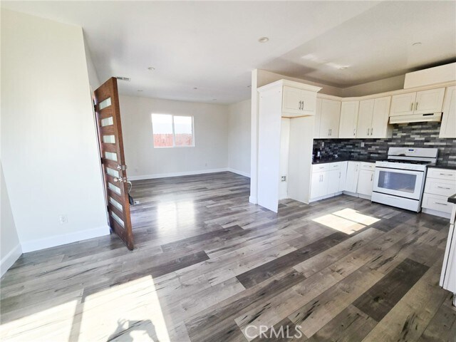 Foto principal - 130 E 104th St