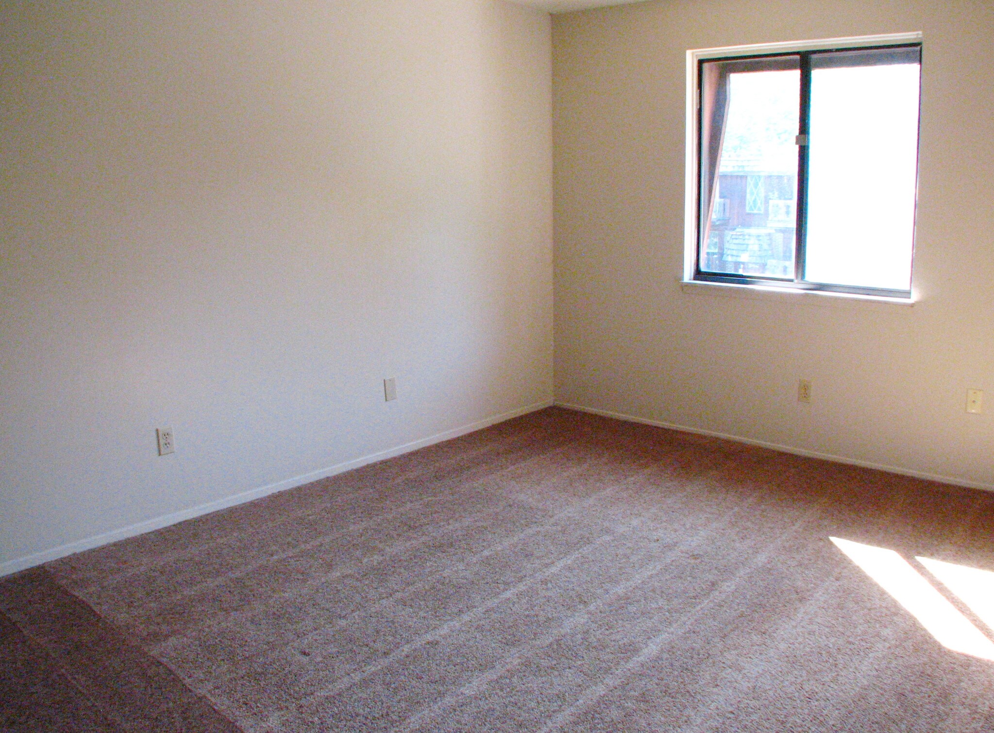 Sherwood Forest Apartments – photo 4