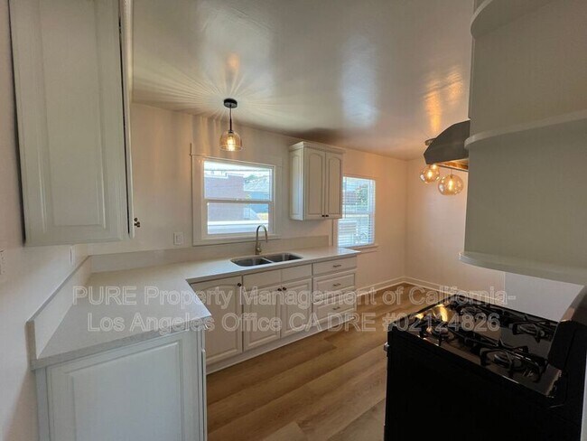 Foto del edificio - 631 W 23rd St
