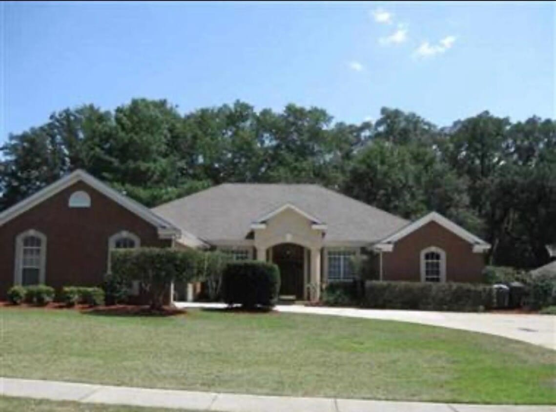 Primary Photo - 7771 Cricklewood Dr