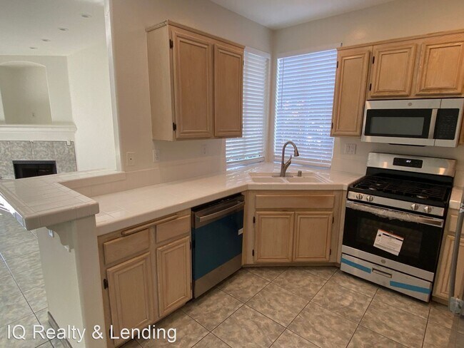 Building Photo - 3 br, 2 bath House - 11436 Via Rancho San ...