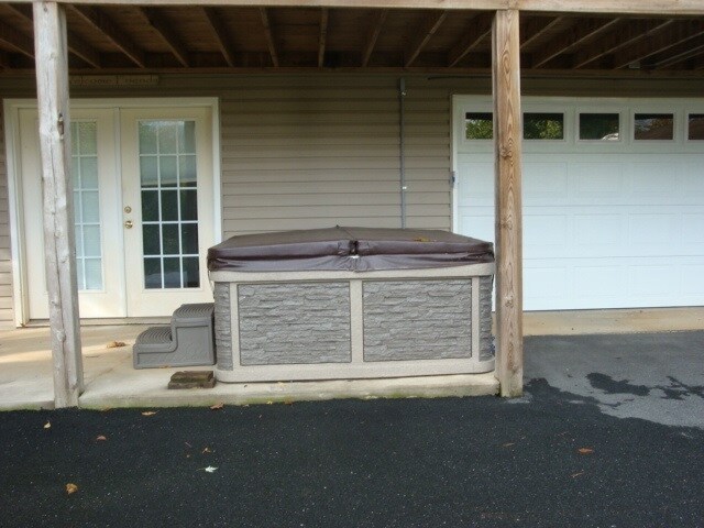 Building Photo - 10089 Spotswood Trail