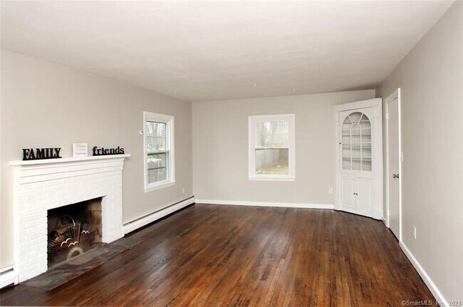 Foto del edificio - 194 Homeside Ave