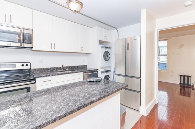 Foto del edificio - 1050 Lafayette Ave