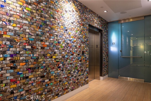 Building Photo - 3388 Via Lido Via