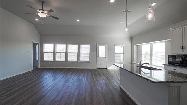 Building Photo - 1957 Javelina St