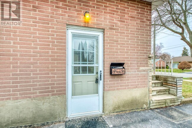 Photo du bâtiment - 173 Hampton Heath Rd