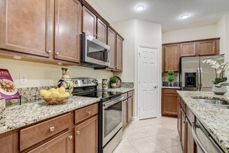 Building Photo - 10366 Wellington Parc Dr