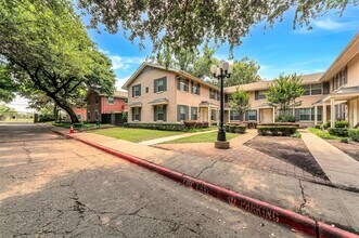 Building Photo - 4721 Bradford Dr