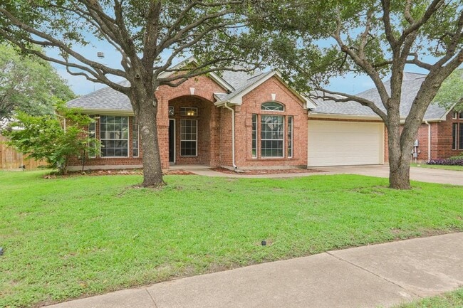 Building Photo - 4405 S Summercrest Loop