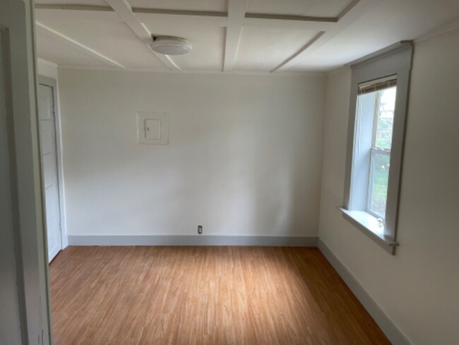 Foto del edificio - 2053 Linden Ave