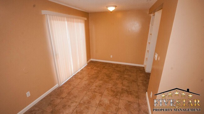 Foto del edificio - Apartment for Rent on 3017 "Q" Street Apt B