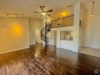 Building Photo - 102 Vista Verdi Cir