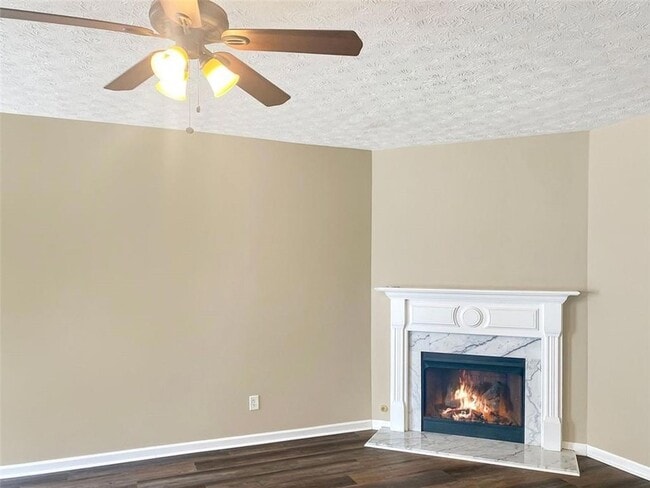 Photo - 3033 Kentmere Dr Townhome