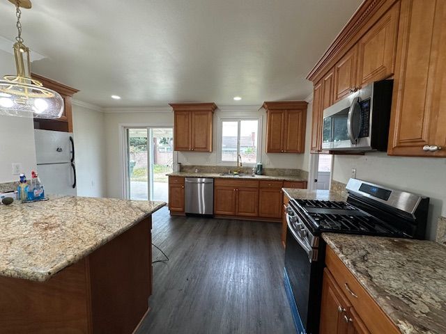 Building Photo - 2045 S Janette Ln