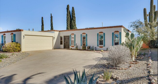 Frente de la casa - 2217 S Oak Park Dr