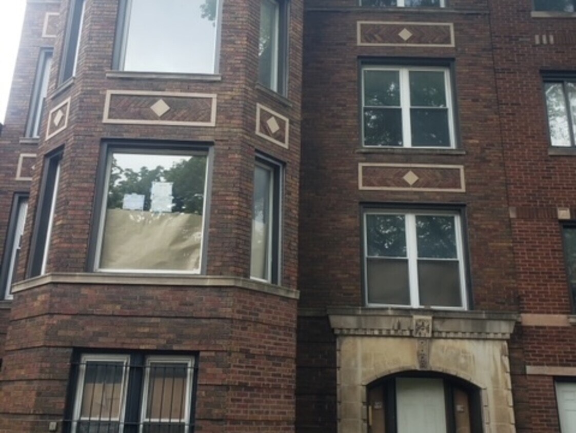 Primary Photo - 7712 S Phillips Ave