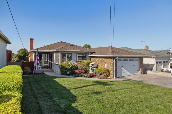 Building Photo - 623 Santa Susana Ave