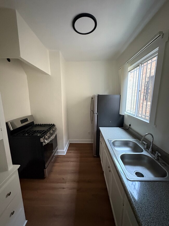 Unit 7 - 314 S Catalina St