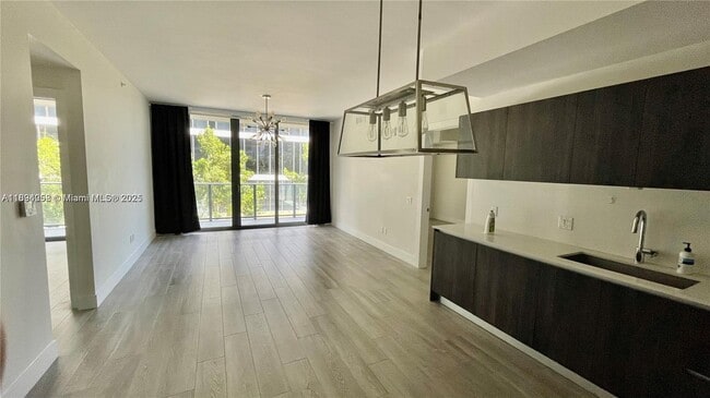 Foto del edificio - 2960 NE 207th St