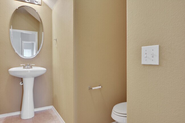 Building Photo - 3800 Autumn Bay Dr, Austin, Texas 78744