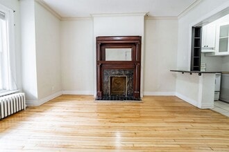 Building Photo - 140 Stewart St