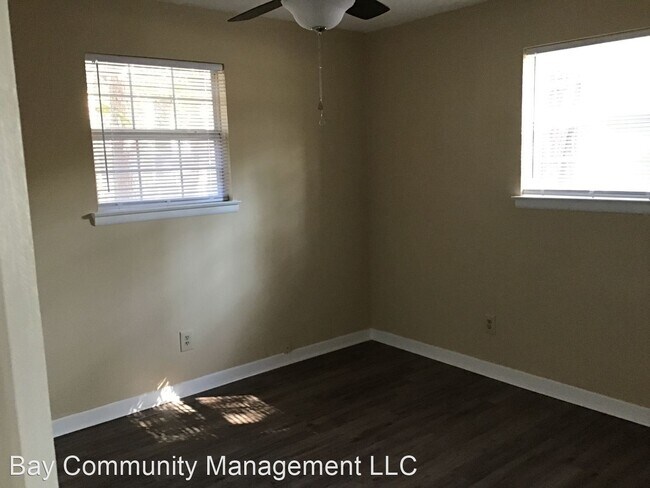 Building Photo - 3 br, 1.5 bath House - 218 Spencer Drive