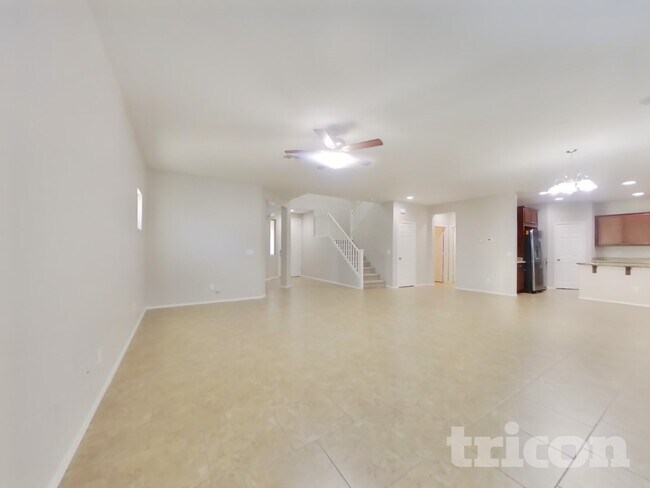 Foto del edificio - 18024 W Post Dr