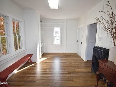 Foto del edificio - 55 W Main St