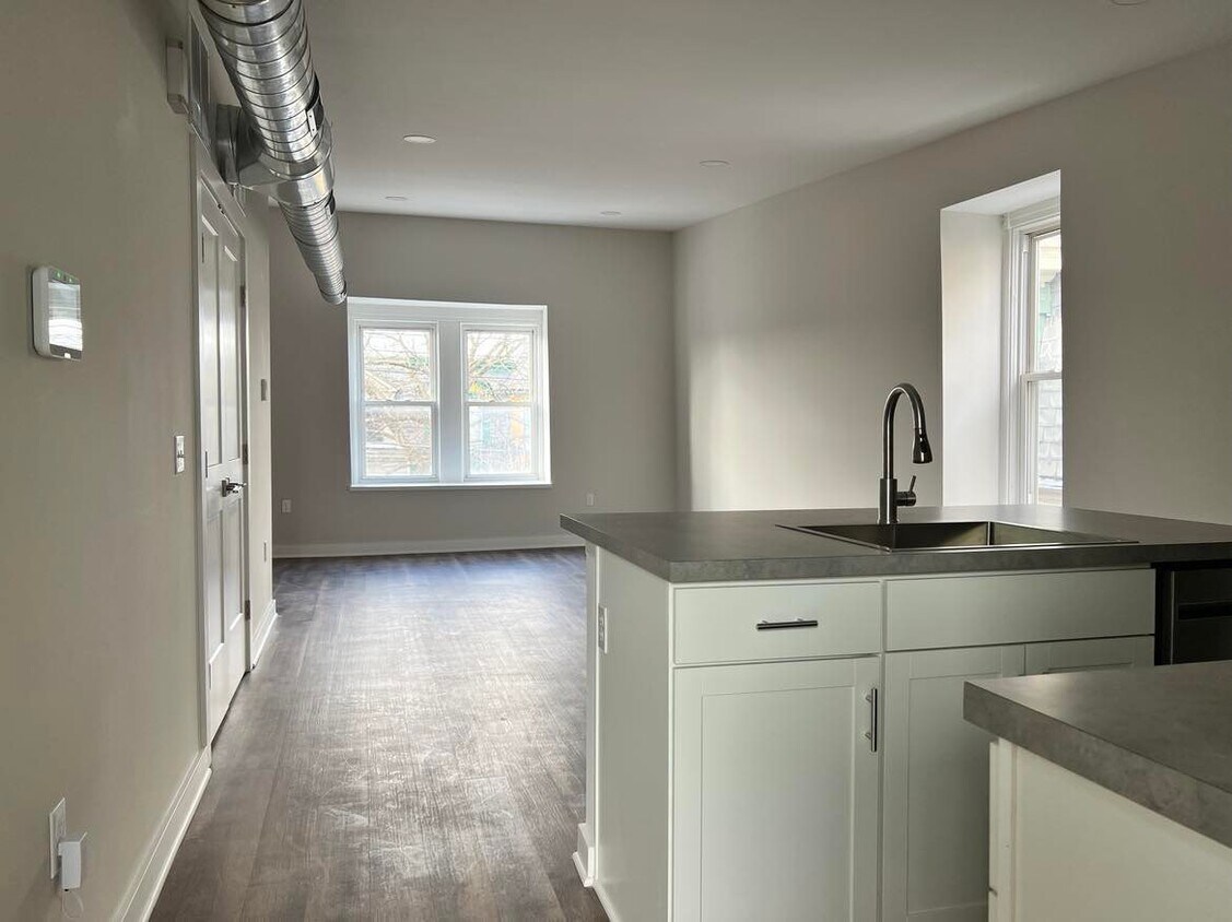 2039-green-st-unit-3-harrisburg-pa-17102-apartments-in-harrisburg