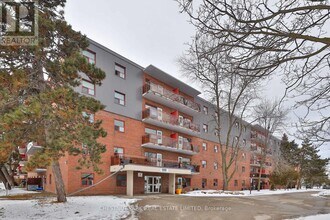 Building Photo - 888 Glen St