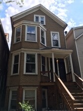 Building Photo - 2117 W Melrose St