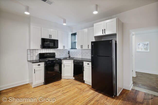 Brand new kitchen with new appliances - 2223 E Ann St