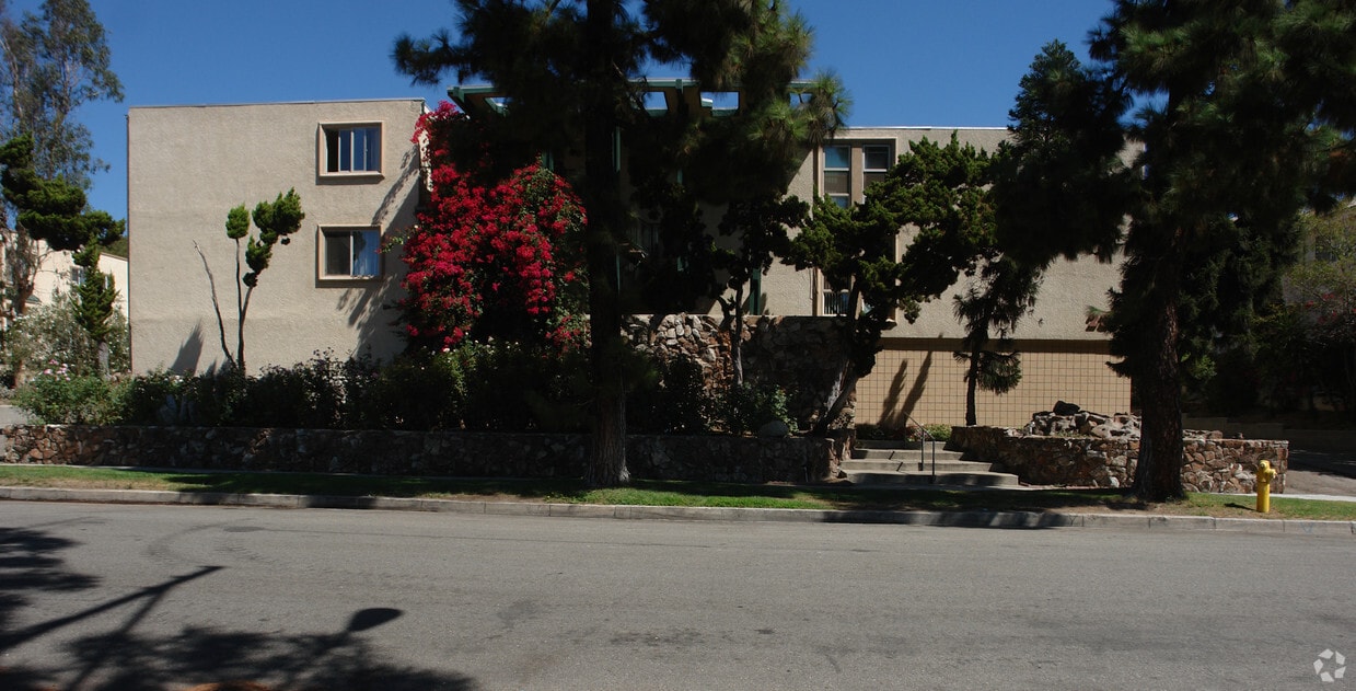 Building Photo - Casa Del Mar Apartments