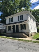 Building Photo - 402 N 8th St