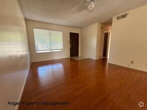 Building Photo - 7130 Reichmuth Way