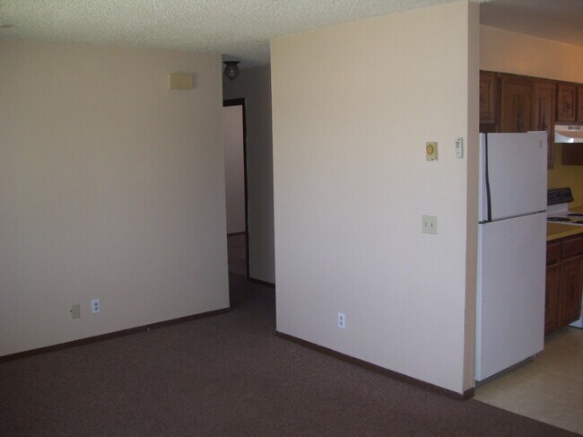 Foto del edificio - Building 3, 234-240 Applewood Ct.