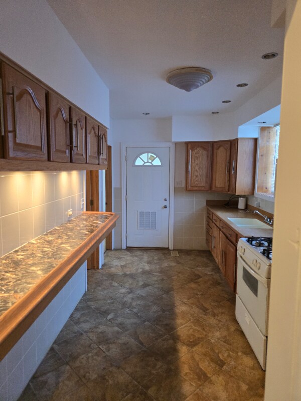 Foto del edificio - 9225 S Marshfield Ave