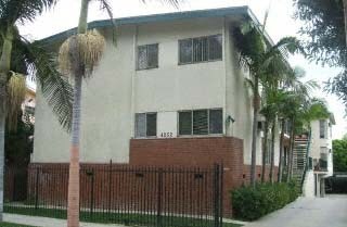 Foto principal - 4052 Chevy Chase Dr