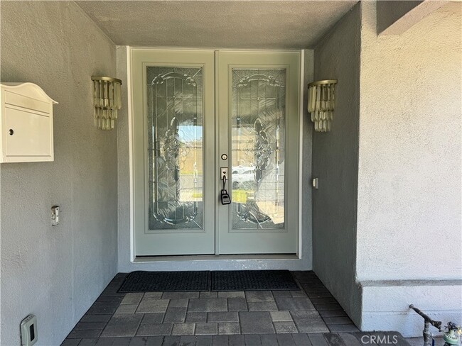 Building Photo - 1516 E Cyrene Dr