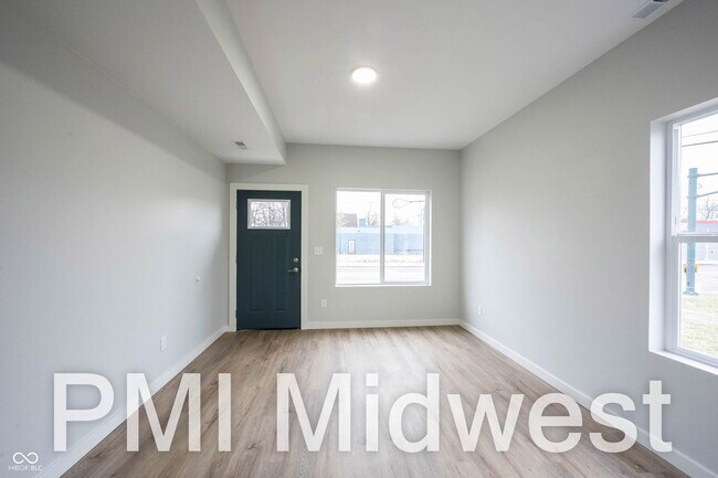 Building Photo - 2810 E Michigan St