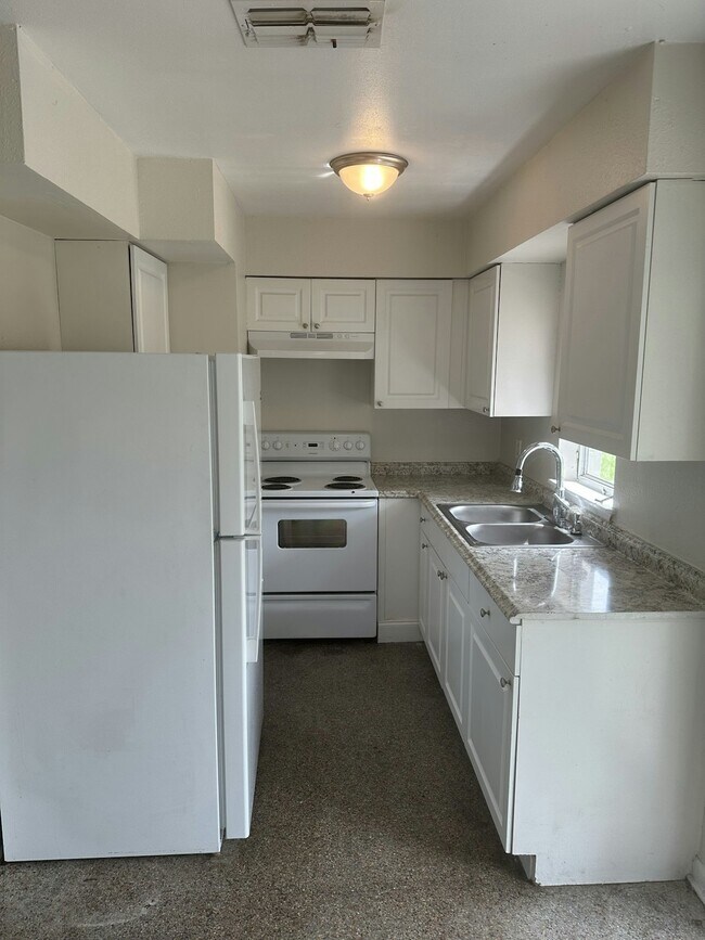 Foto del edificio - 2829 N Martha Ave