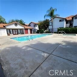 Foto del edificio - 16377 Lakeshore Dr
