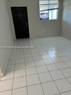 Building Photo - 1692 SE 29th Ct