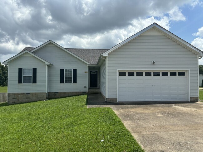 Building Photo - 409 Athena Dr