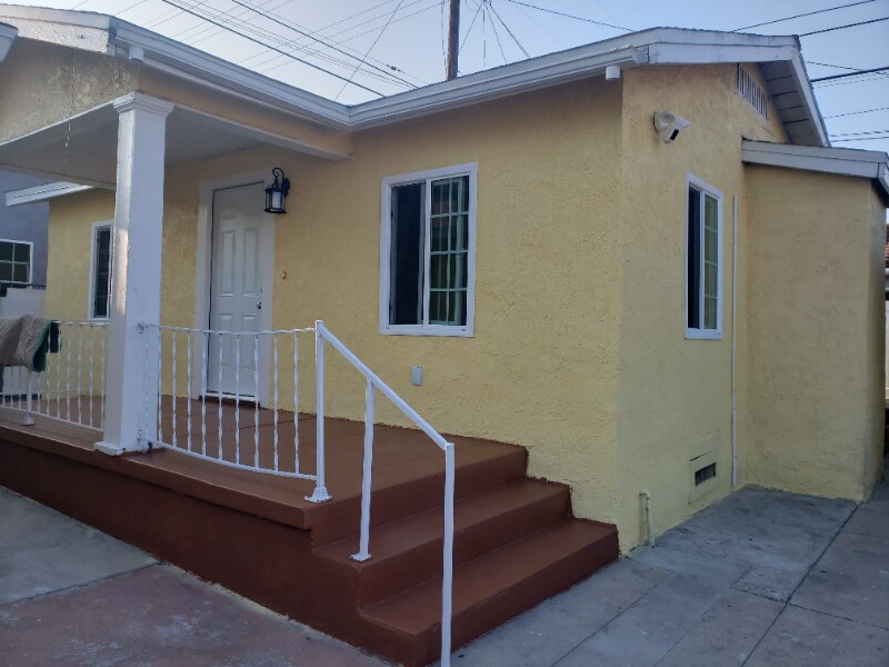 Primary Photo - 3067 Liberty Blvd