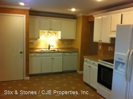 Building Photo - 4 br, 3 bath House - 6629 S. Dexter St